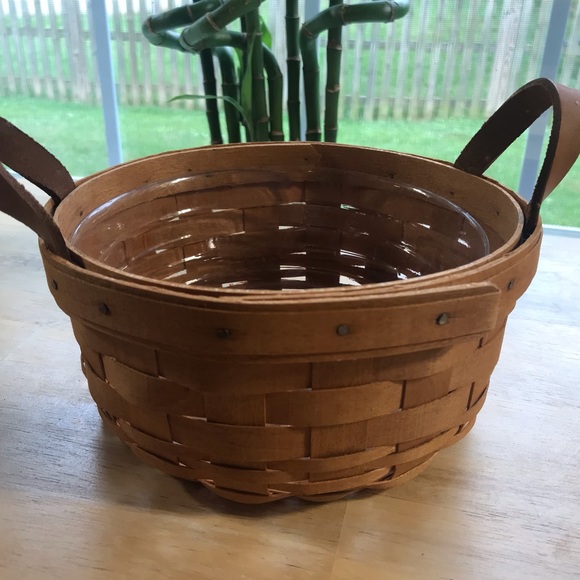 Longaberger Button Basket (1994) - Picture 2 of 3